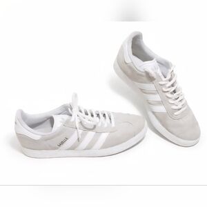Adidas Gazelle Sneakers Unisex Light Gray and White Mens Size 8.5 Womens Size 10
